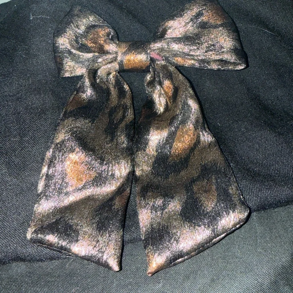 ​Leopard Print Oversized Hair Bow Clip | Coquette Mob Wife Aesthetic